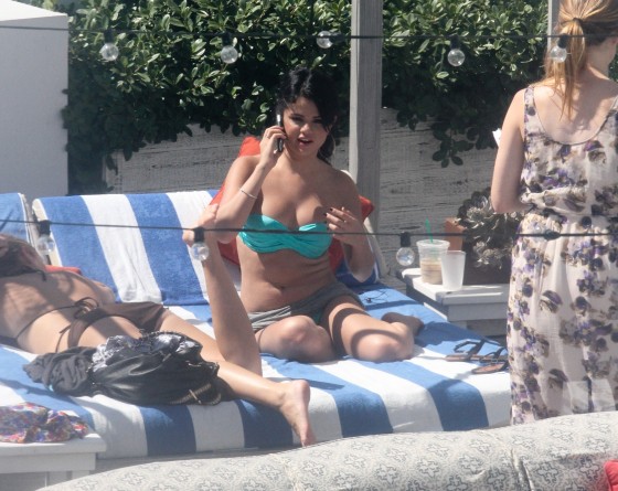 Selena Gomez - New Hot Bikini Photos-08
